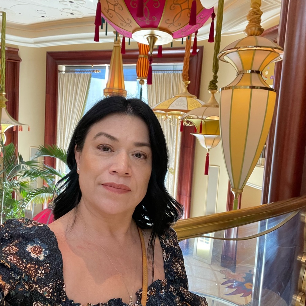 Meet your Posher, Rosa - Picture 3 of 3